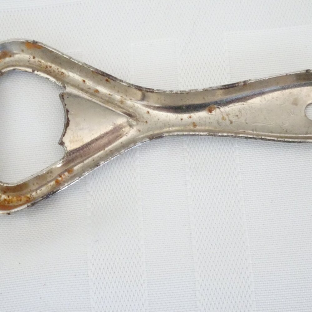 Vintage PEPSI-COLA Metal Church Key‎ bottle opener. Length 3" - Picture 3 of 4